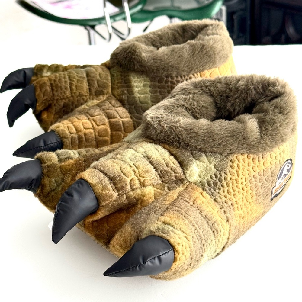 Jurassic World Dino Slippers - Olive Green sz6